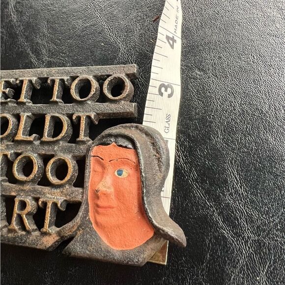 Cast Iron Wall Decor Trivet - Picture 5 of 5